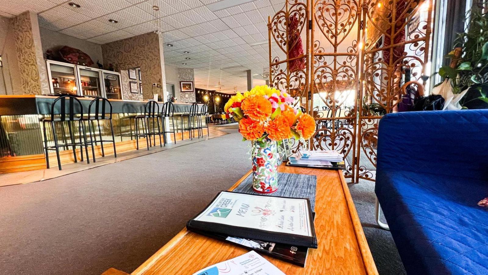 מאונט ביוטי Mountain Creek Motel Bar & Restaurant מראה חיצוני תמונה