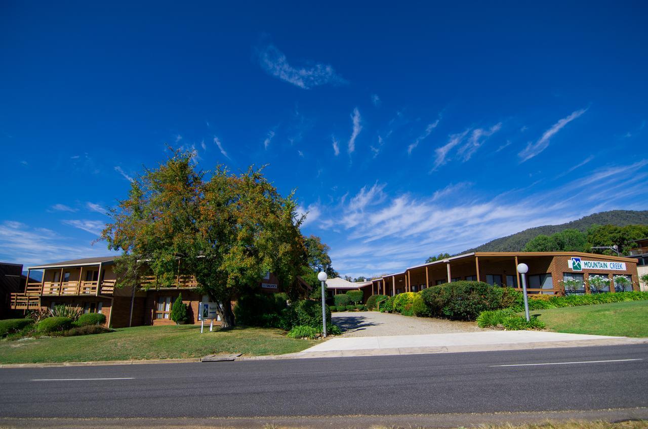 מאונט ביוטי Mountain Creek Motel Bar & Restaurant מראה חיצוני תמונה
