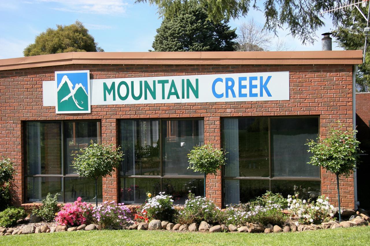 מאונט ביוטי Mountain Creek Motel Bar & Restaurant מראה חיצוני תמונה